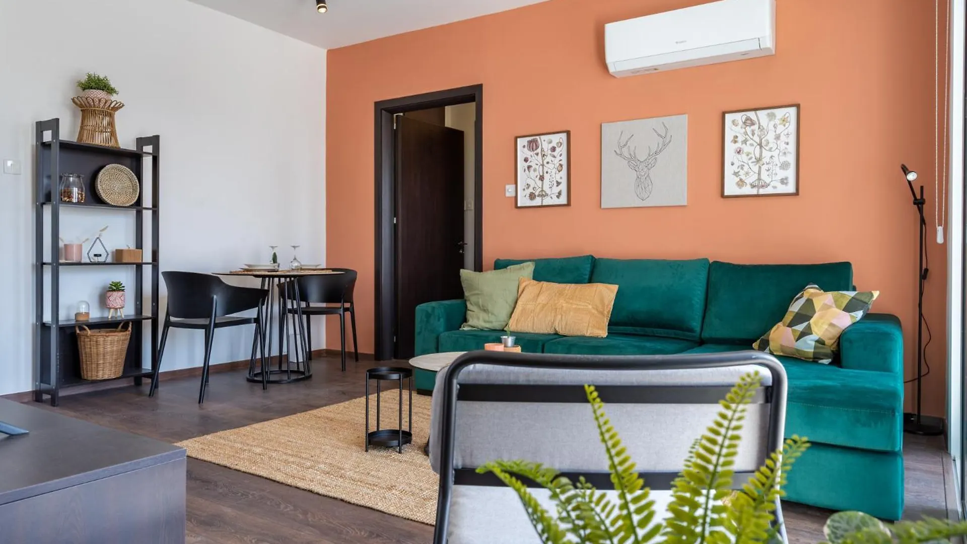 Harbor Apartments In Larnaca Kypr