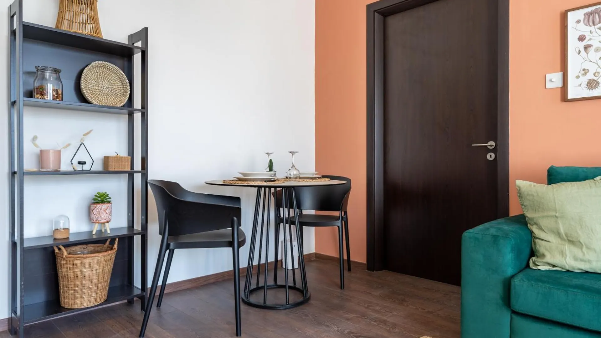Harbor Apartments In Larnaca 0*,  Kypr