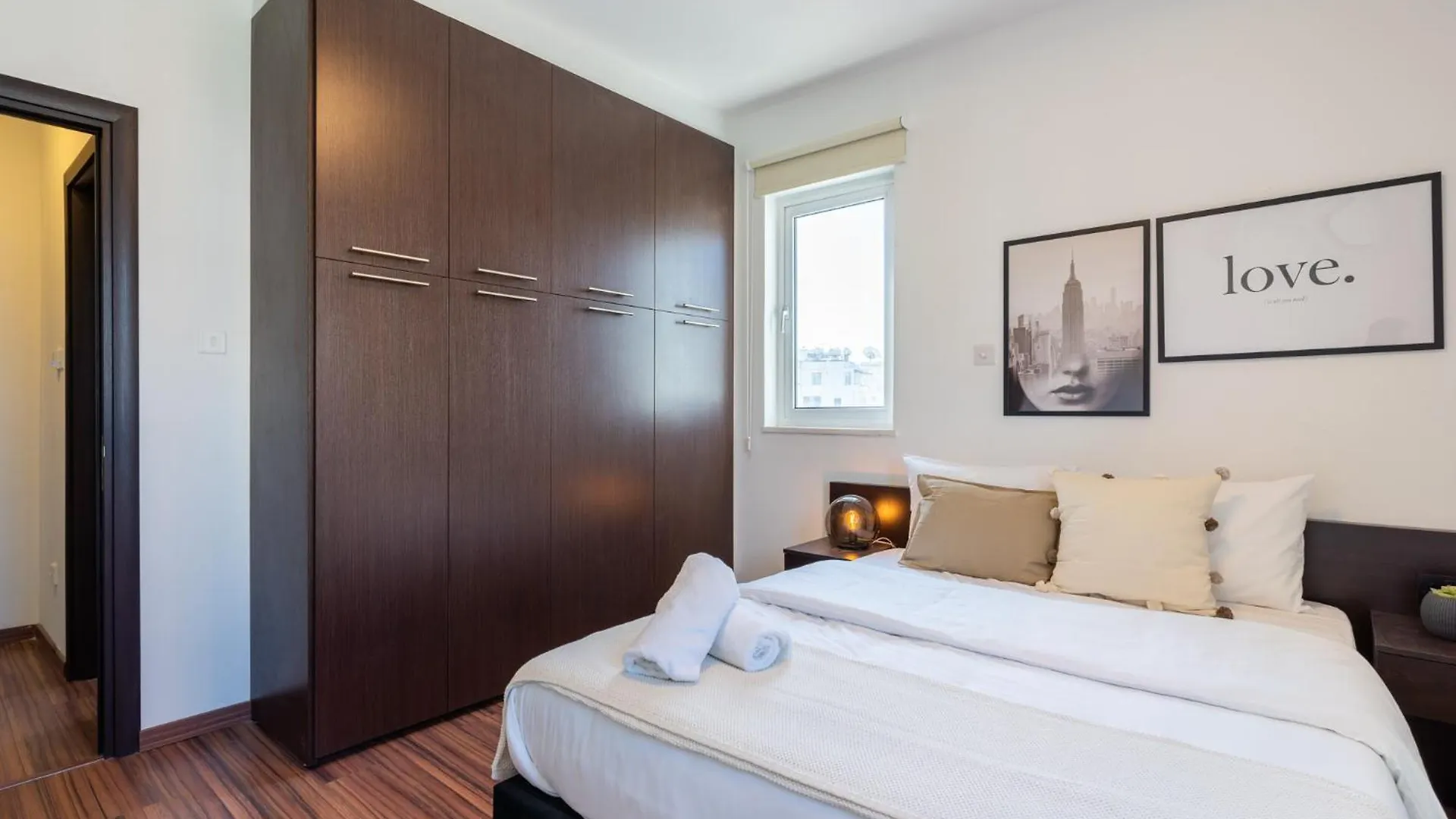 Harbor Apartments In Larnaca