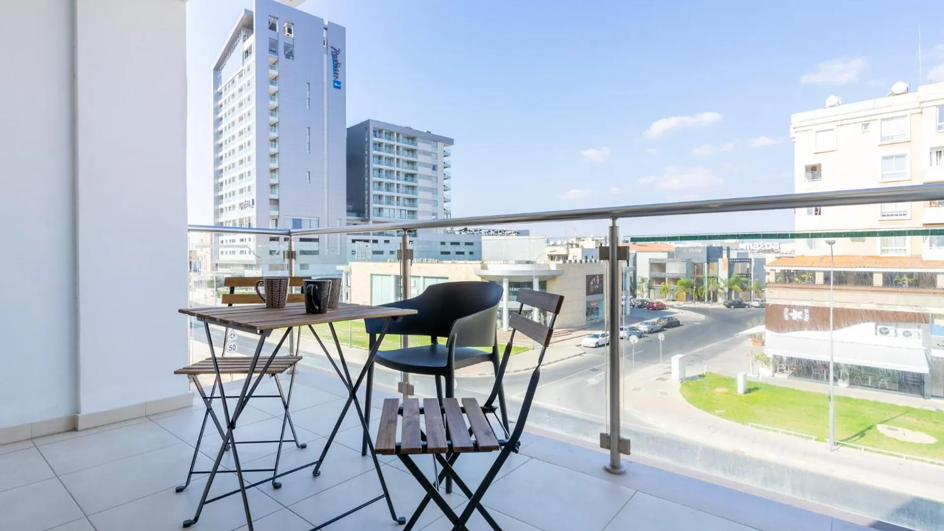 Harbor Apartments In Larnaca