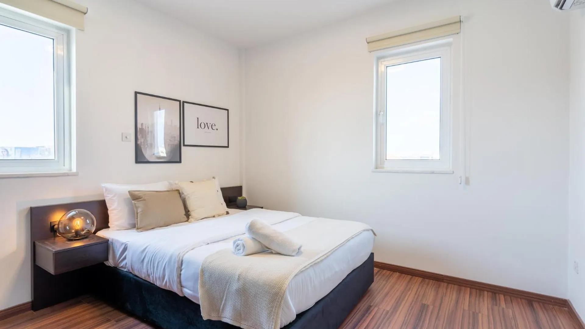 Harbor Apartments In Larnaca 0*,