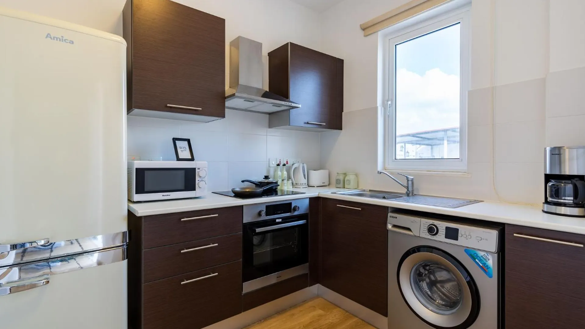 Harbor Apartments In Larnaca
