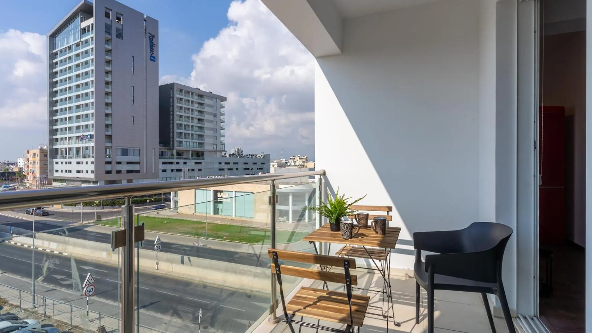 Harbor Apartments In Larnaca Kypr