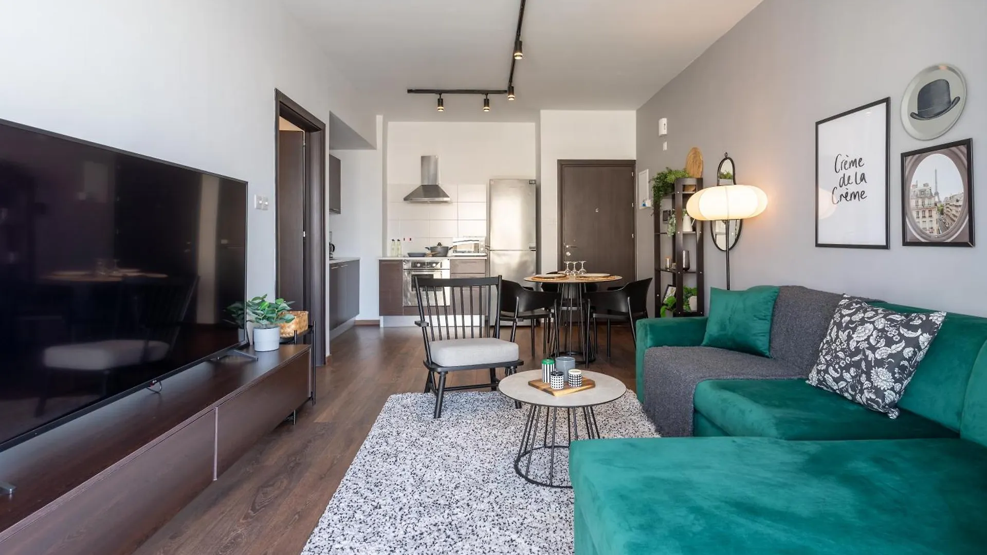 Harbor Apartments In Larnaca